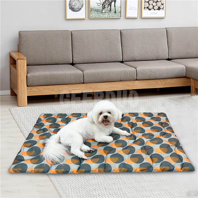 Alfombrilla suave para mascotas lavable a máquina con estampados circulares GRDDM-20